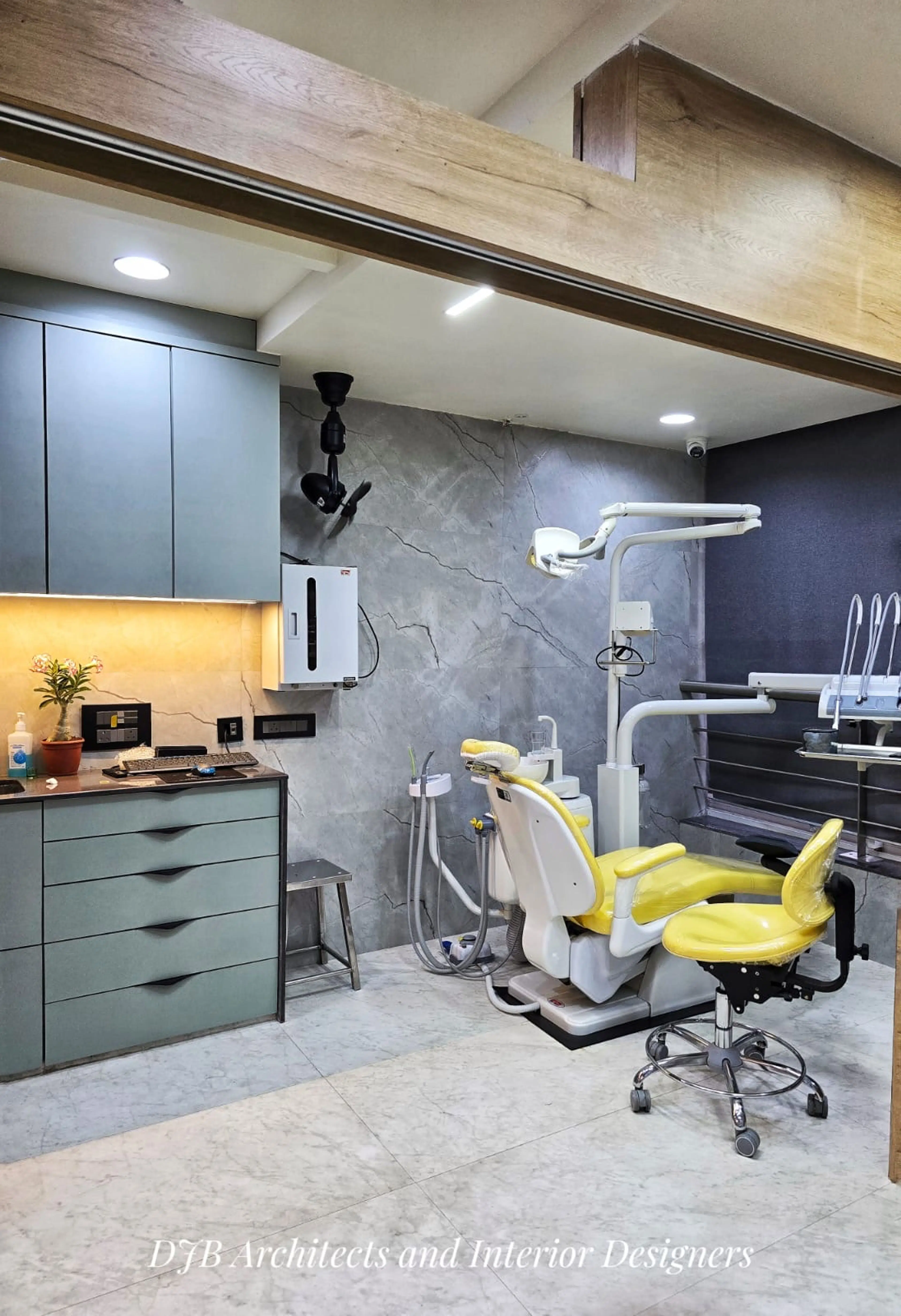 Dantam Dental Care clinic interior
