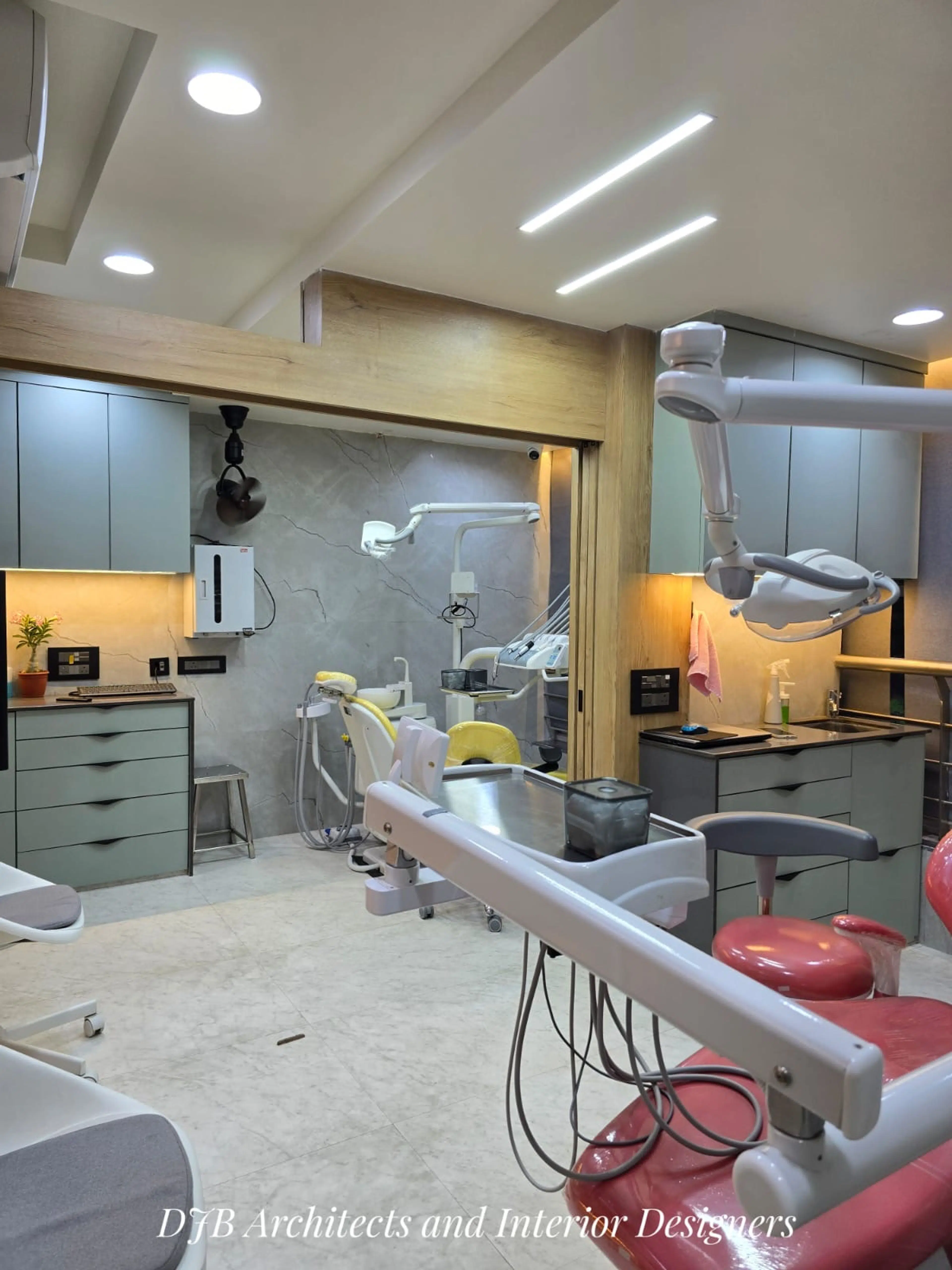 Dantam Dental Care dental equipment